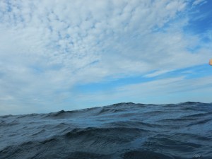 Metriset aallot niin horisontti ei näy. Eikä myös Juho.