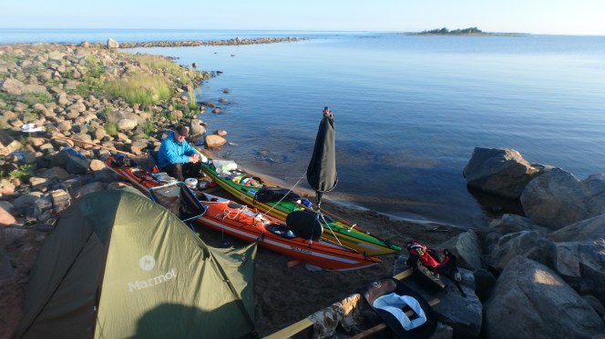Tiukka leiripaikka. Härkäletto